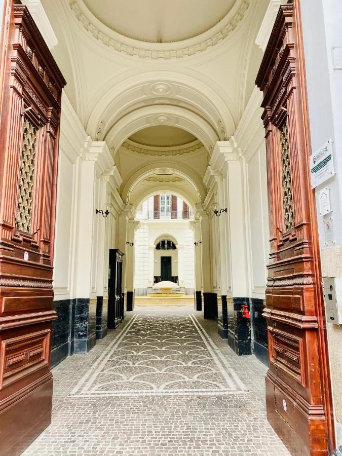 Piazza Amore Napoli Luxury Apartment Nel Cuore Di Napoli Dış mekan fotoğraf