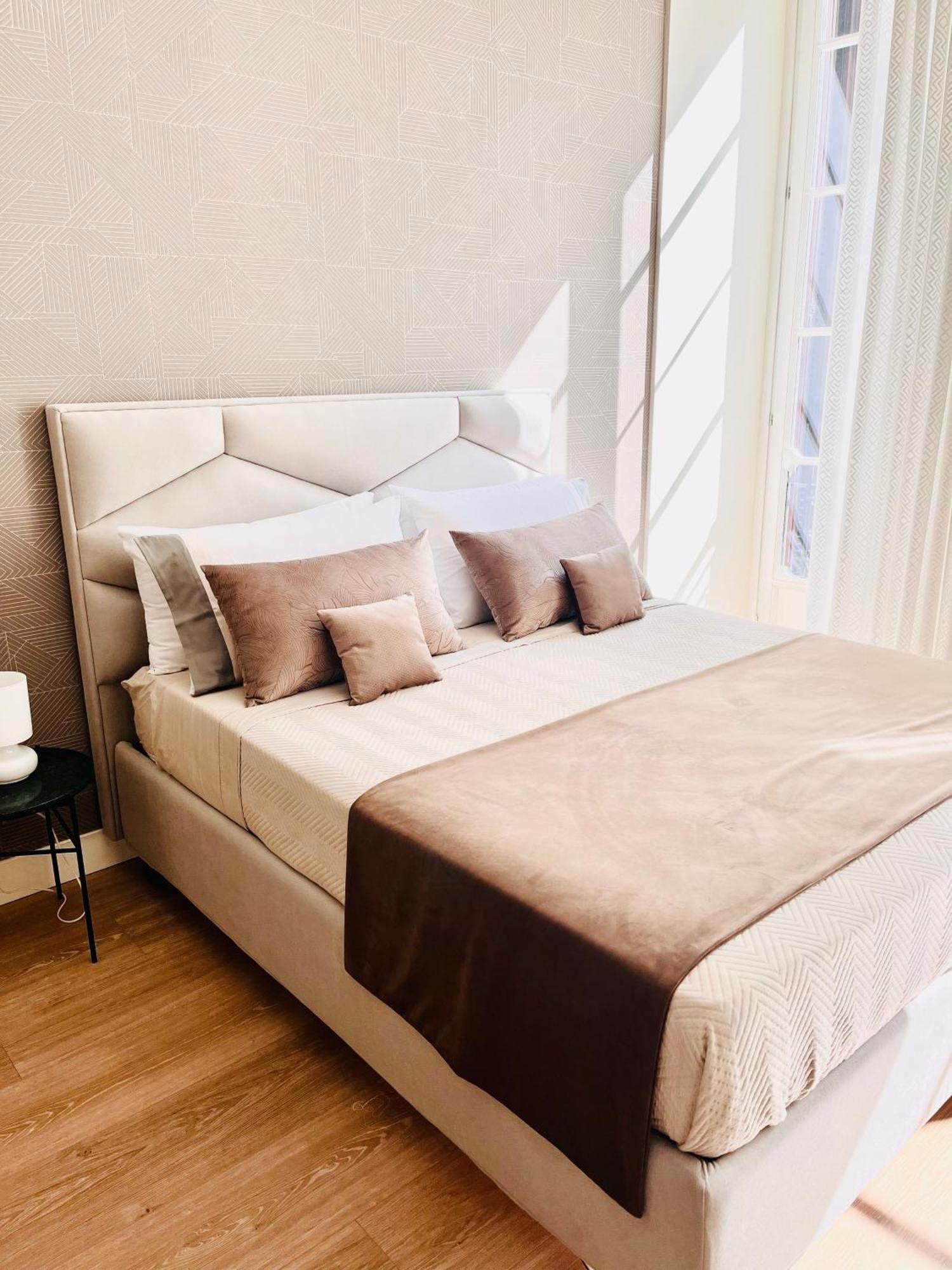 Piazza Amore Napoli Luxury Apartment Nel Cuore Di Napoli Dış mekan fotoğraf